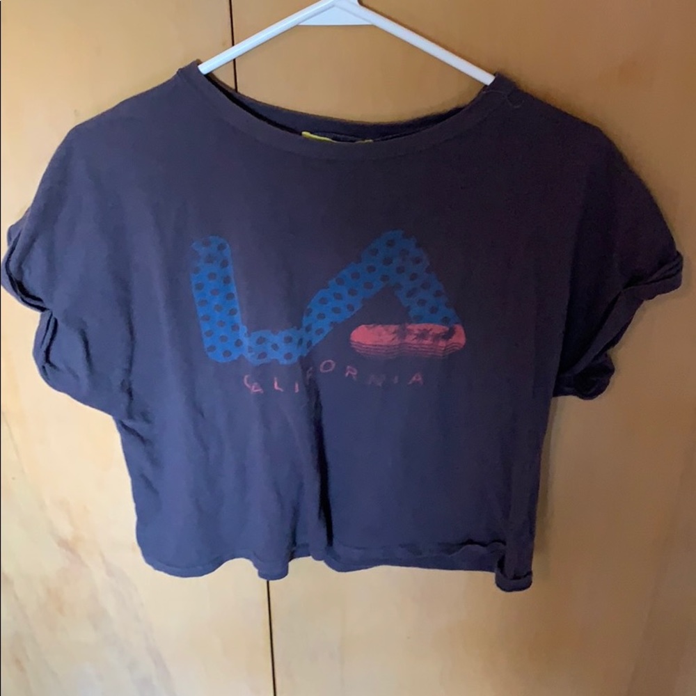 Gray tee